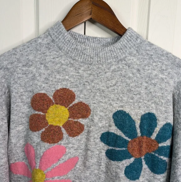 Natural Life Everyone’s Favorite Sweater XS Ash Flower Intarsia Daisy Whimsical - Picture 4 of 12